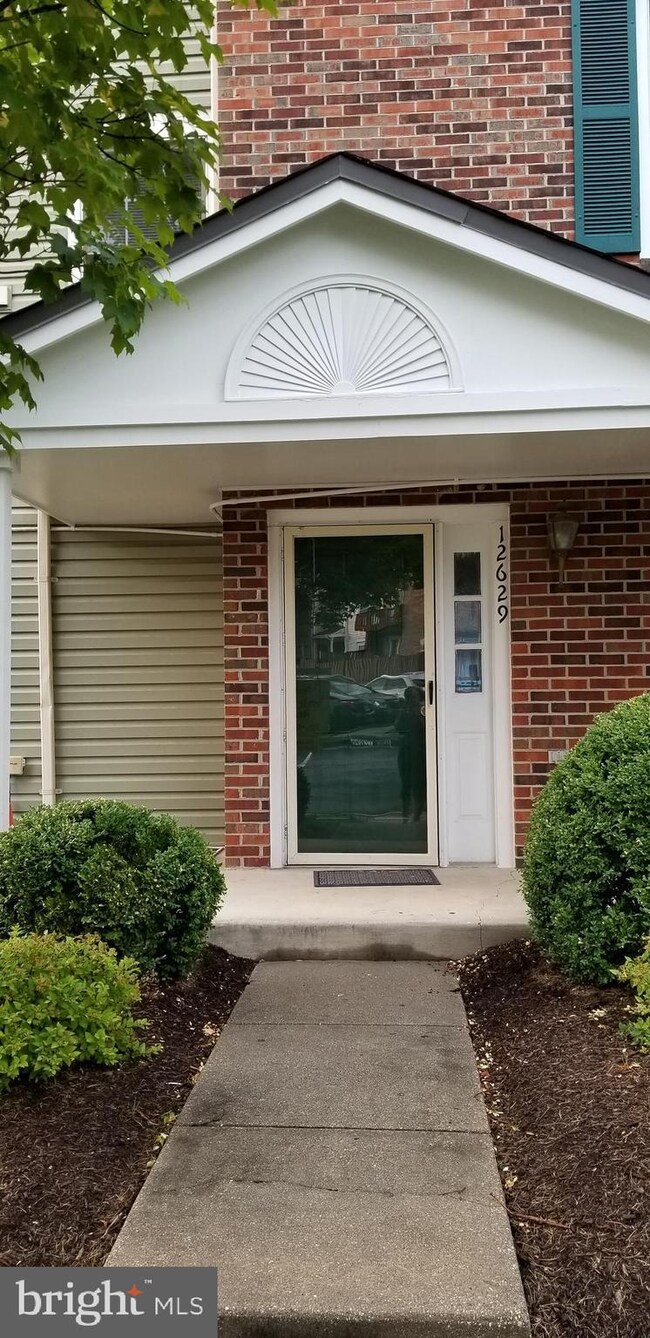 12629 Kempston Ln unit 15, Woodbridge, VA 22192 - photo 2