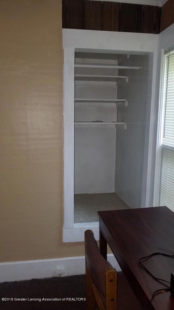 Coolidge 1641-4 - Closet2
