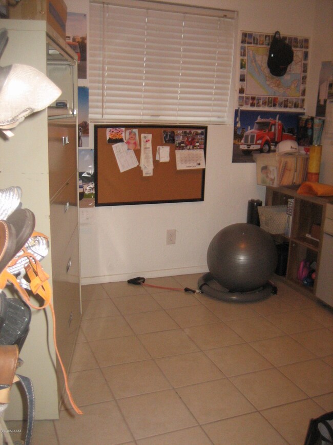 1257 Calle Picogordo, Rio Rico, AZ 85648 - photo 7