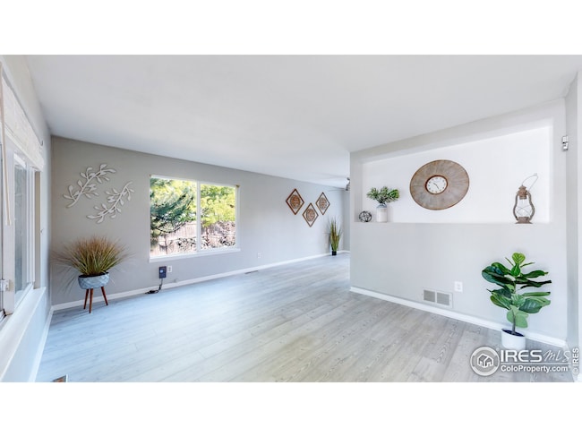 5289 S Ventura Way, Centennial, CO 80015 - photo 3