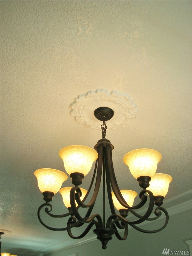 2102 Colby Ave, Everett, WA 98201 - photo 3