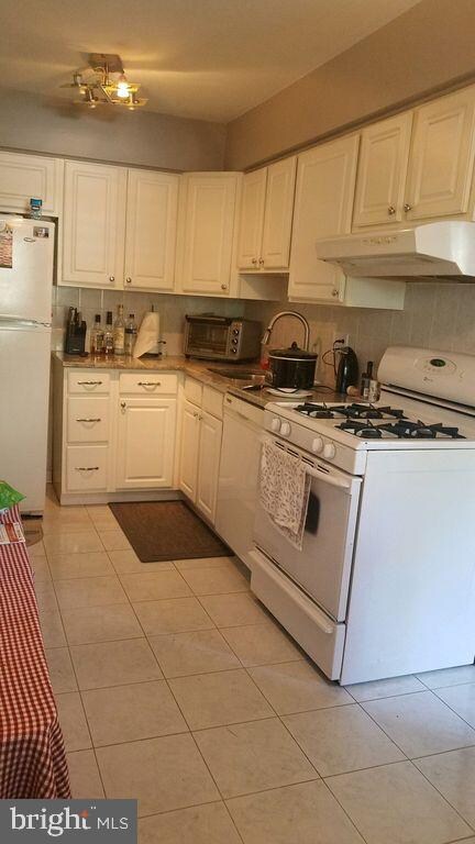 2537 Casimir St, Philadelphia, PA 19137 - photo 7