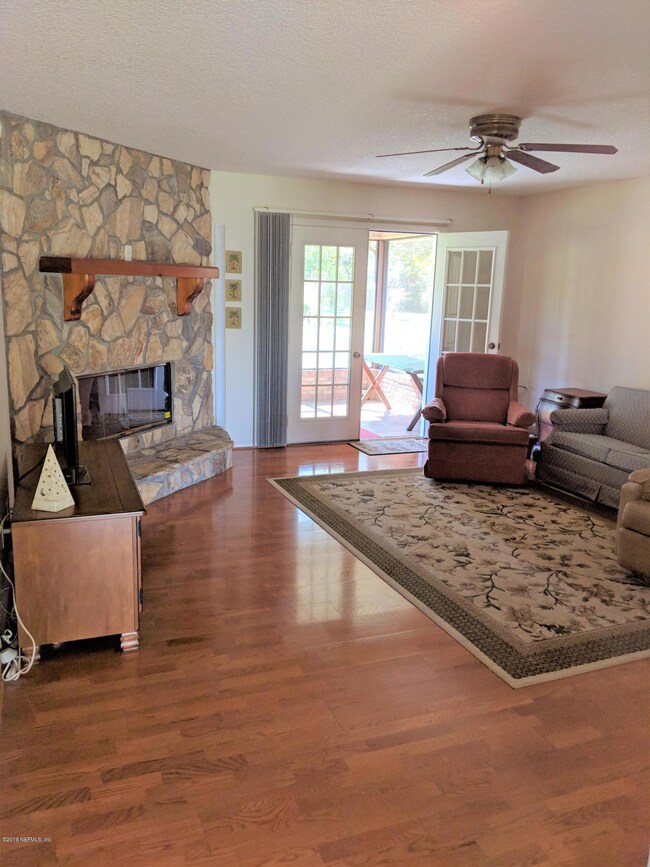 3132 Armsdale Rd, Jacksonville, FL 32218 - photo 5