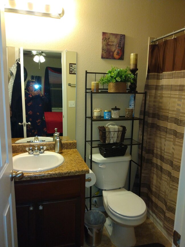 641 Nuevo Desierto Dr, Horizon City, TX 79928 - photo 7