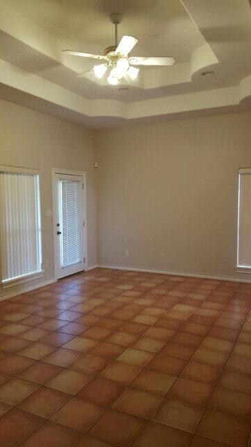 1400 El Paseo Dr, Weslaco, TX 78596 - photo 4