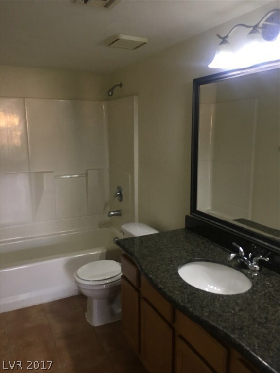Guest bathroom.