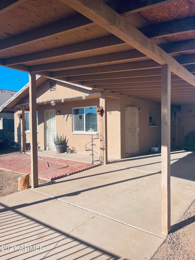 Tandem Carport