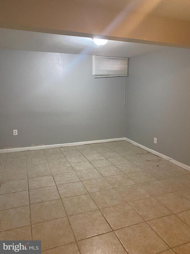 6007 Rowanberry Dr, Elkridge, MD 21075 - photo 7