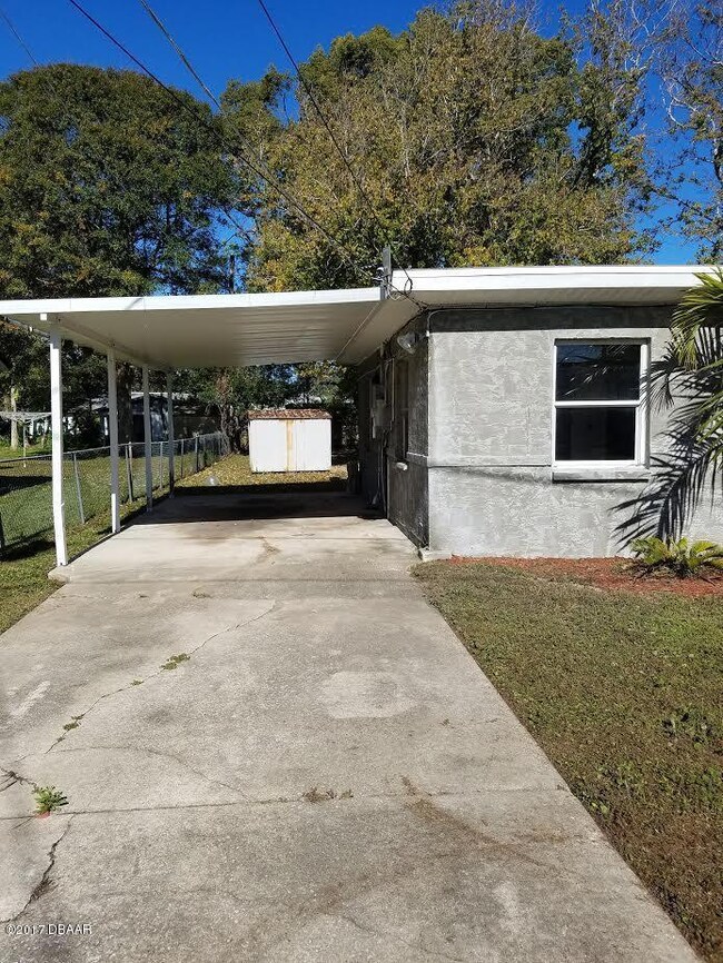 carport.
