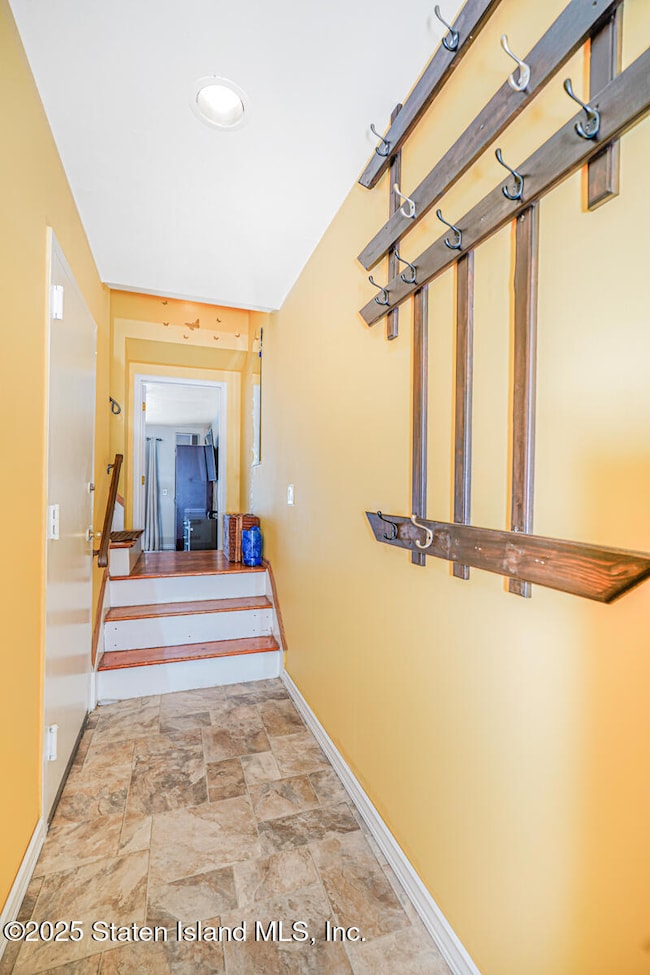 (3) ENTRY FOYER