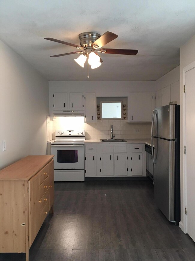 163 Center St unit 21, Dennis Port, MA 02639 - photo 6