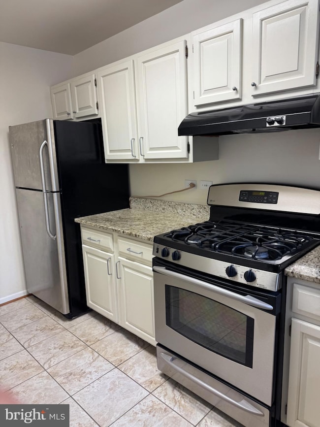 10524 Weymouth St unit 1, Bethesda, MD 20814 - photo 3