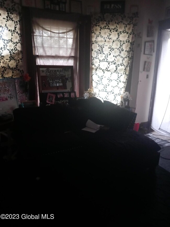 57 N Manning Blvd, Albany, NY 12206 - photo 2