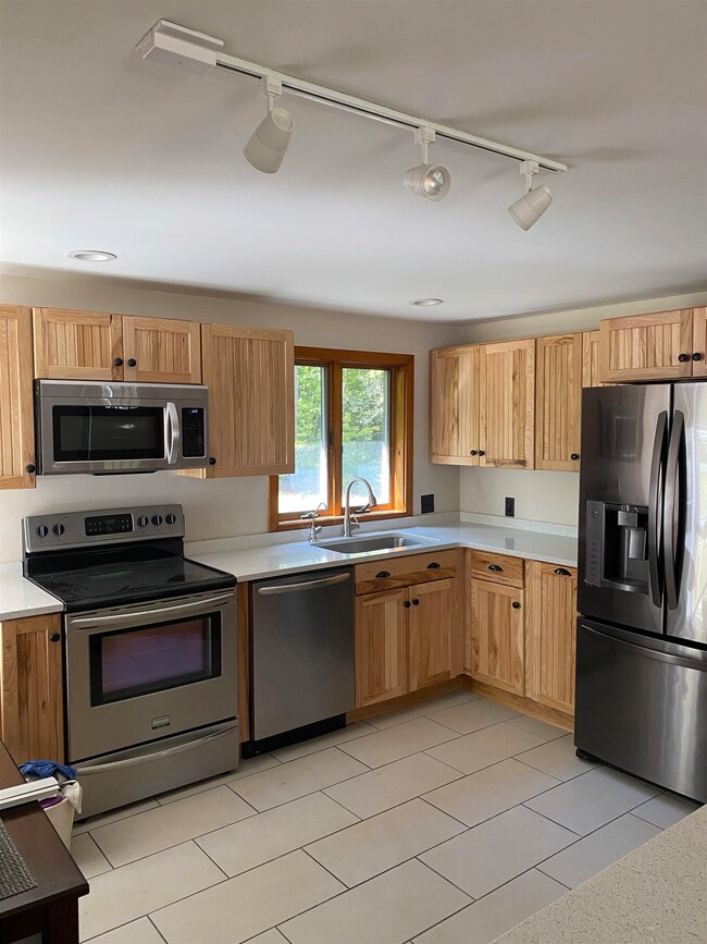 86 Whitelaw Dr, Center Conway, NH 03813 - photo 4