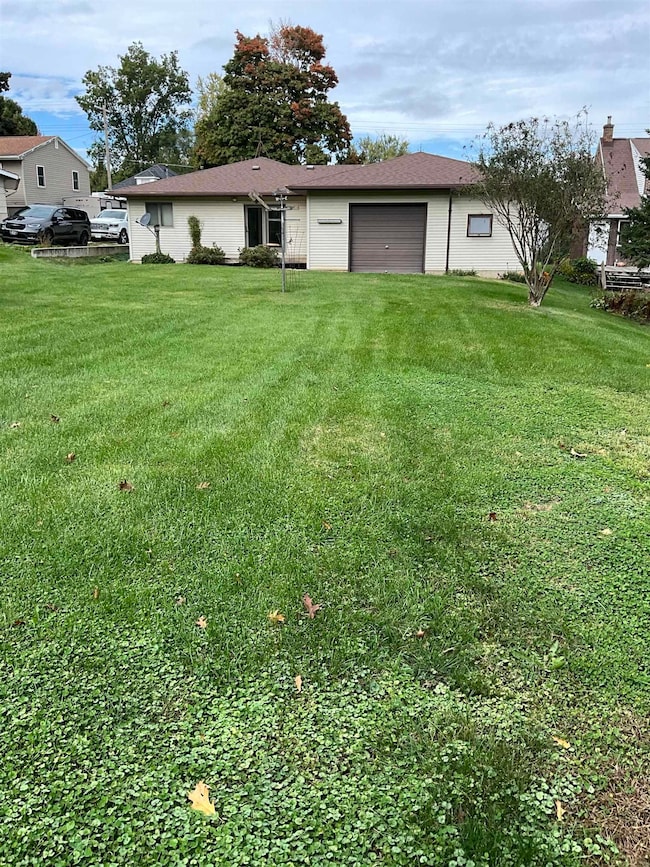 326 E Elm St, West Union, IA 52175 - photo 4