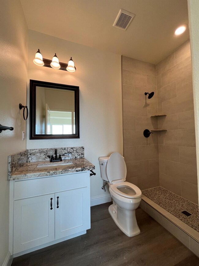 30551 Sunnyside Ave, Madera, CA 93638 - photo 7