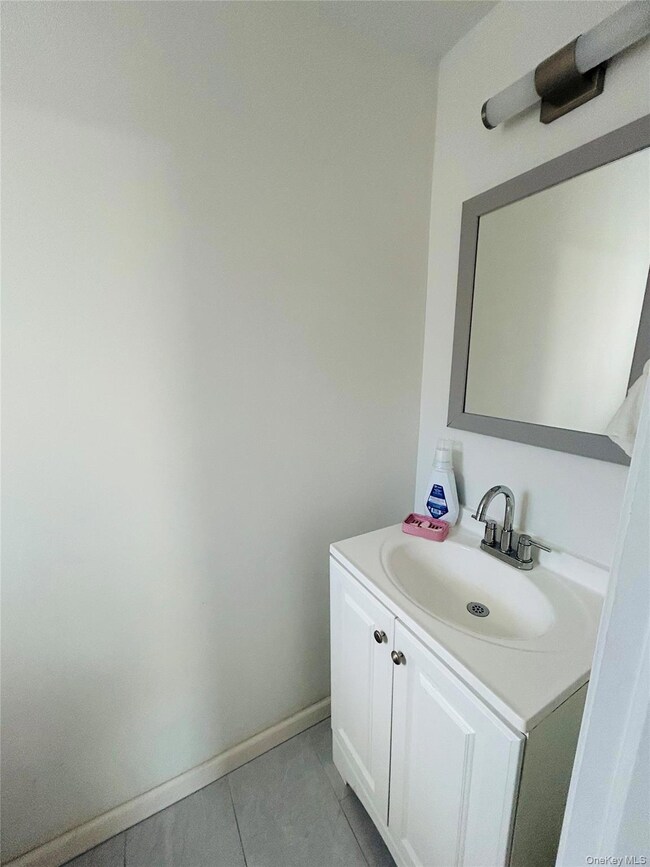 13216 Maple Ave unit 3A, Flushing, NY 11355 - photo 5