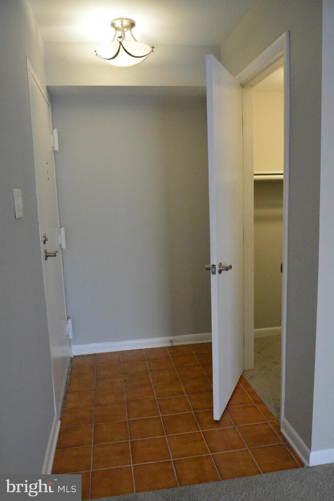 8852 Spiral Cut, Columbia, MD 21045 - photo 3