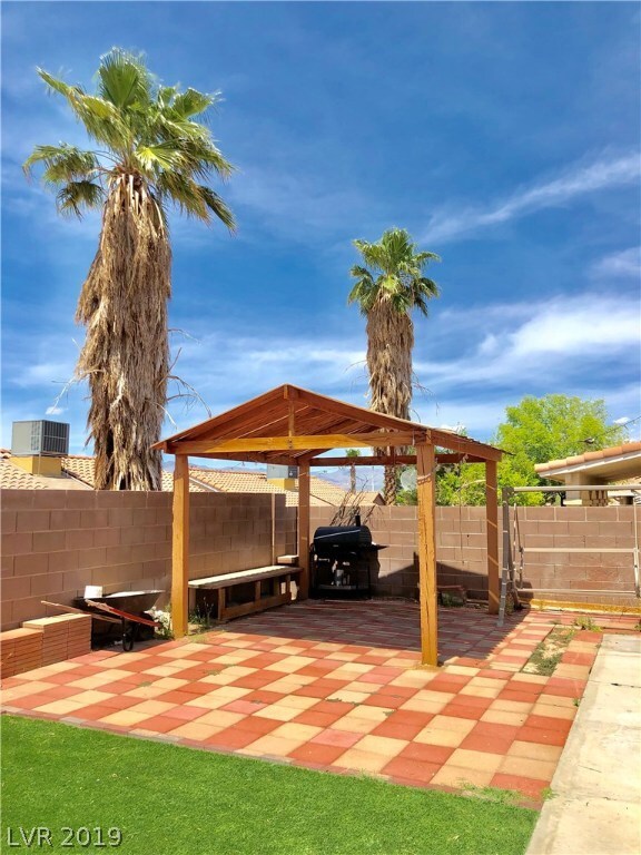 2667 Napa Dr, Las Vegas, NV 89156 - photo 7