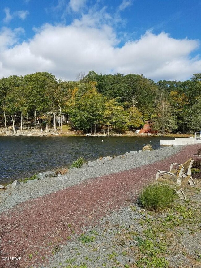 9 E Shore Dr, Hawley, PA 18428 - photo 3
