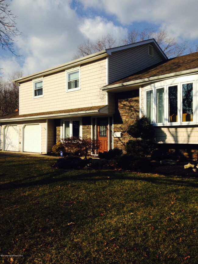 16 Sugarbush Rd, Howell, NJ 07731 - photo 2