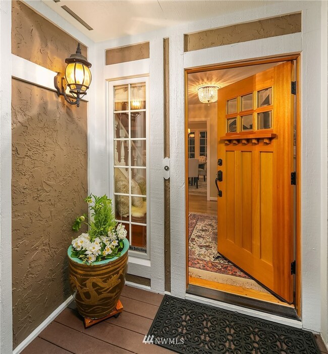 5228 W Mercer Way, Mercer Island, WA 98040 - photo 3