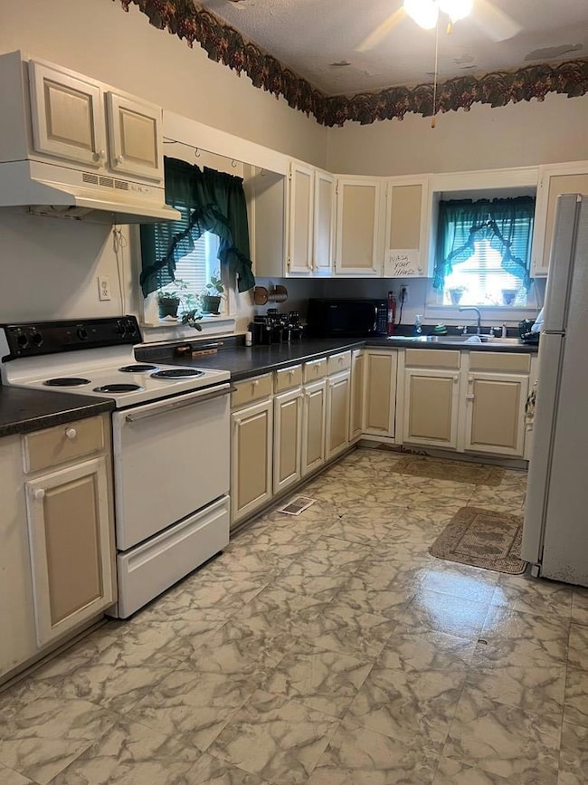 1601 Wanda Way, Tifton, GA 31794 - photo 2