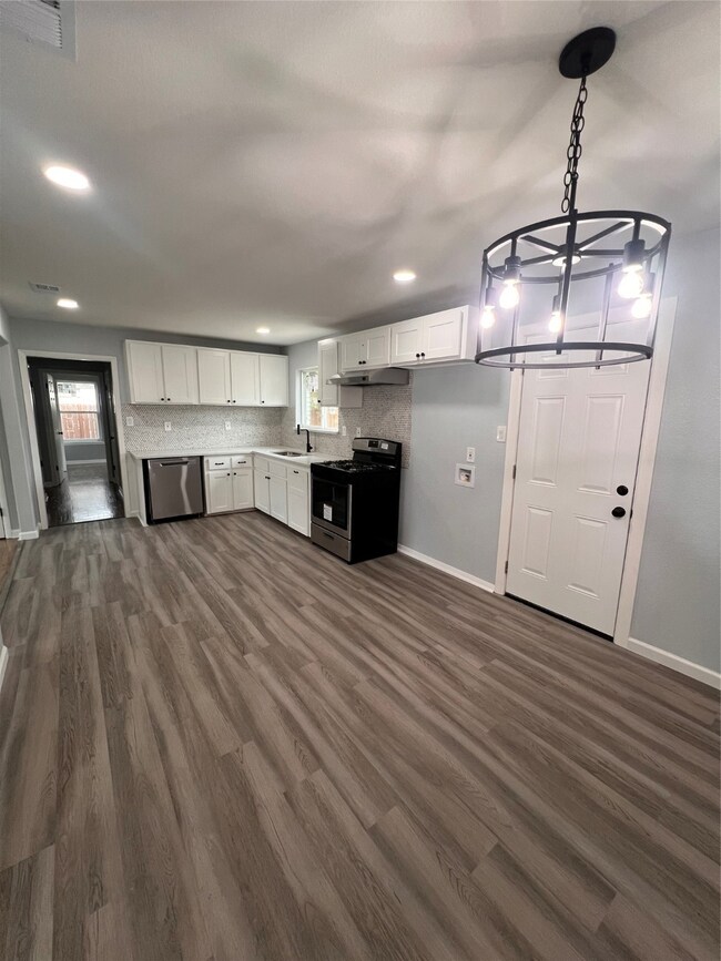 1332 Rosemont St, Mesquite, TX 75149 - photo 4