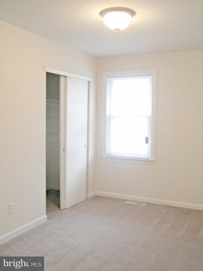 117 Oak Dr, Stafford, VA 22554 - photo 2