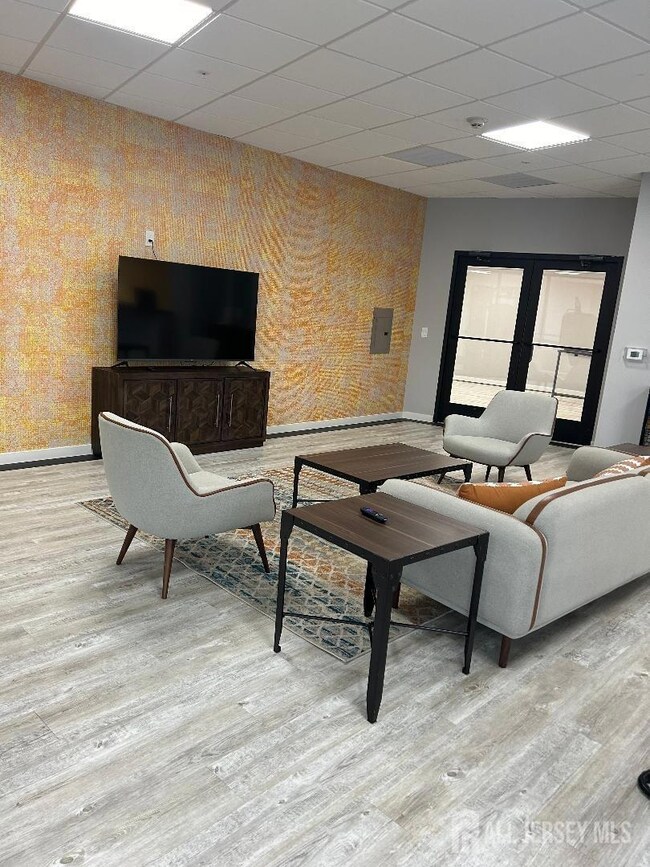 526-532 N North Ave unit 317, Dunellen, NJ 08812 - photo 4