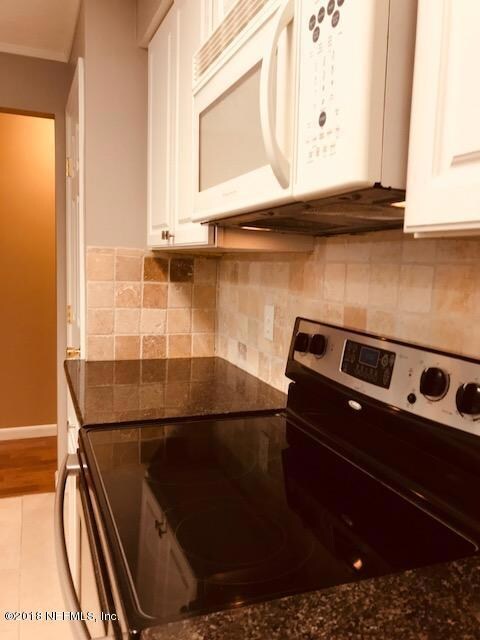Tacoma_Kitchen1