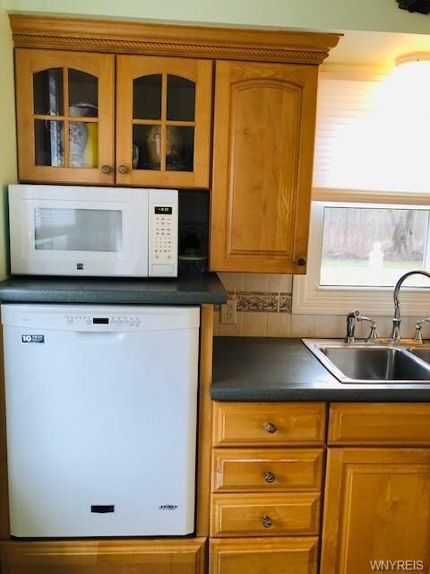 2828 Stenzel Ave, North Tonawanda, NY 14120 - photo 6