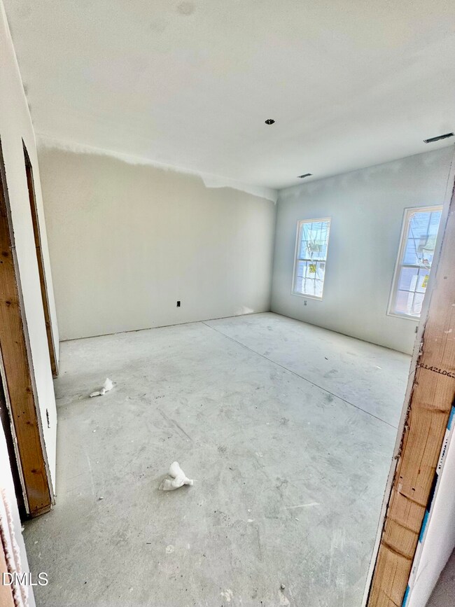 445 Bud Johnson Rd, Newton Grove, NC 28366 - photo 5