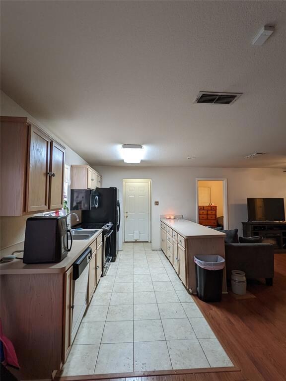 404 W Wardville St, Cleburne, TX 76033 - photo 5