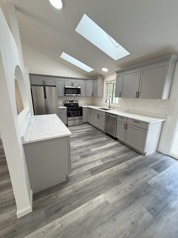 95 Kenberma Rd, Worcester, MA 01604 - photo 2