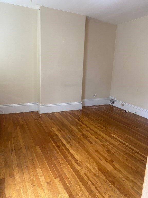 43 Chestnut St unit 2, Boston, MA 02129 - photo 5