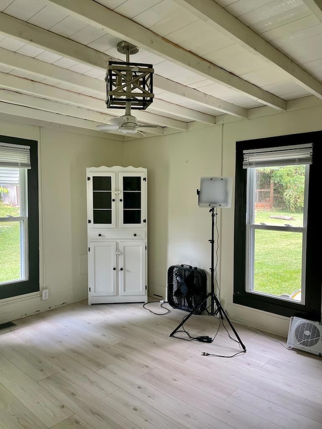 533 Docie St, Damascus, VA 24236 - photo 7