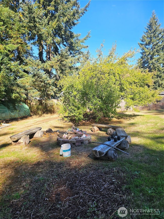 605 Hubbard Rd SE, Rainier, WA 98576 - photo 5