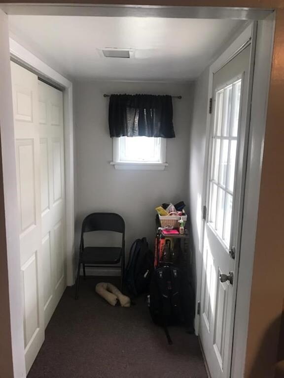 FRONT ENTRANCE HALLWAY