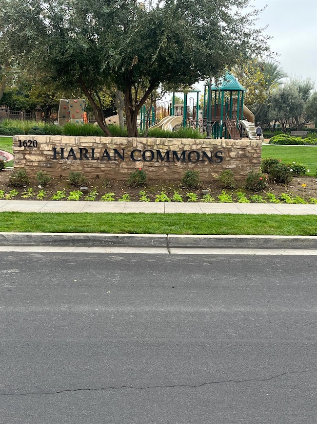 3611 Alcove Way, Clovis, CA 93619 - photo 4