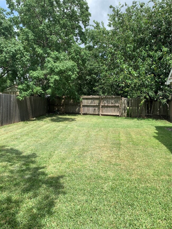 7238 Eldridge Meadow Ct, Houston, TX 77041 - photo 3