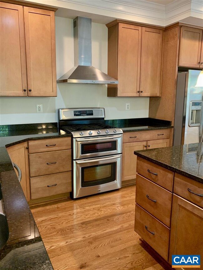 317 Poplar Glen Ct, Charlottesville, VA 22903 - photo 5