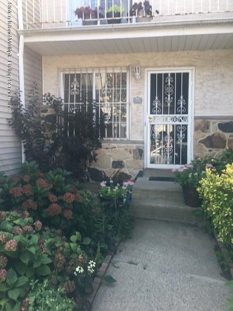 46 Scenic Ln, Staten Island, NY 10304 - photo 2