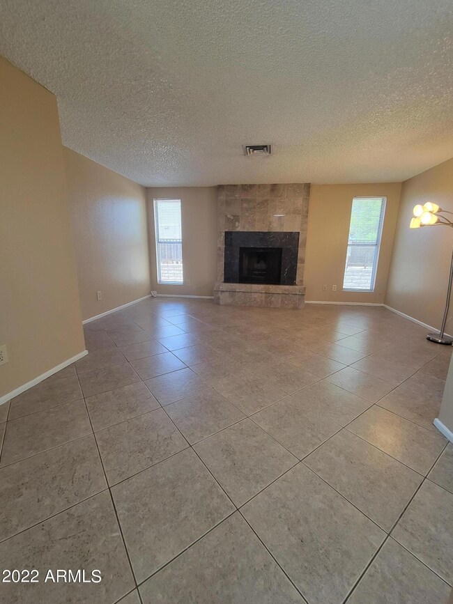 1529 W El Alba Way, Chandler, AZ 85224 - photo 6