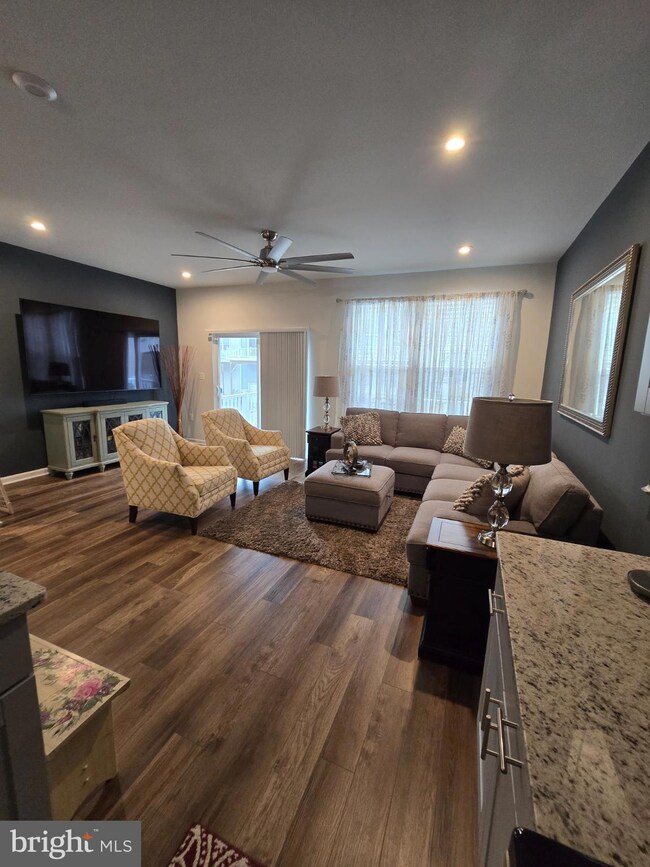 191 Presidents Pointe Ave, Ranson, WV 25438 - photo 6