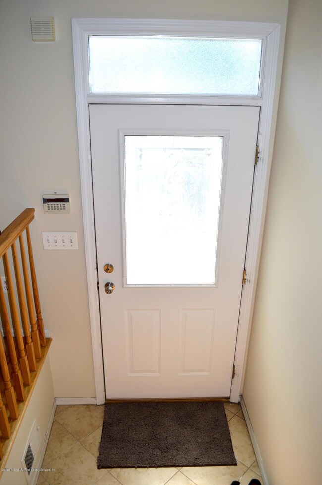 25 Knight Loop, Staten Island, NY 10306 - photo 4