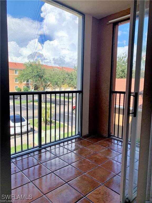 1235 Reserve Way unit 203, Naples, FL 34105 - photo 4