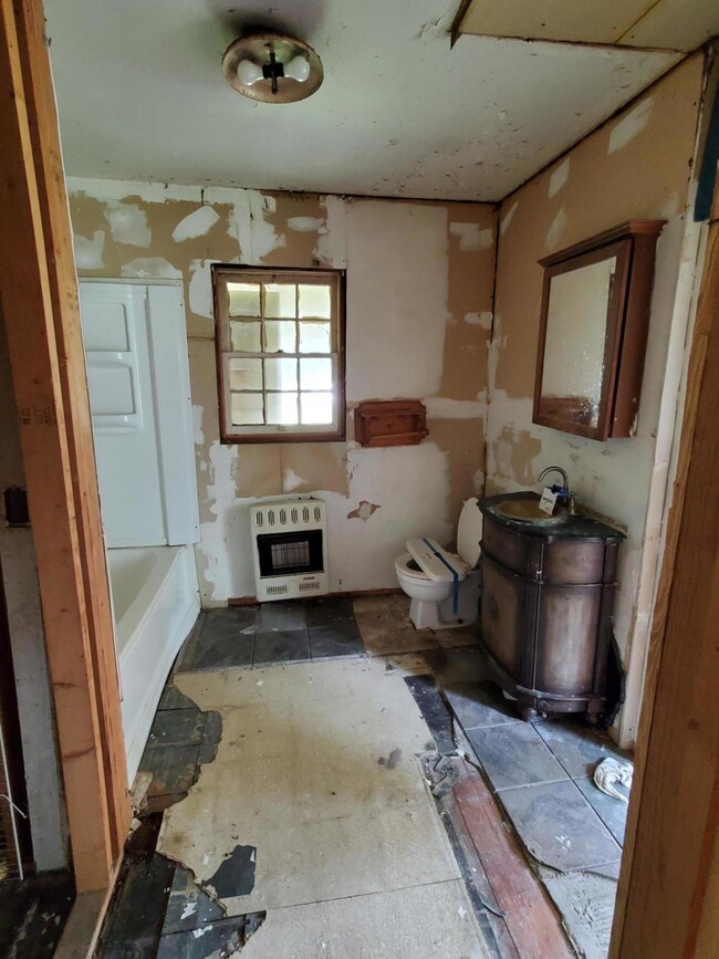 1902 Edwards St, Hattiesburg, MS 39401 - photo 7