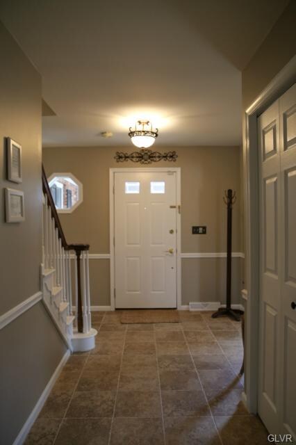 5321 Celia Dr, Allentown, PA 18106 - photo 2