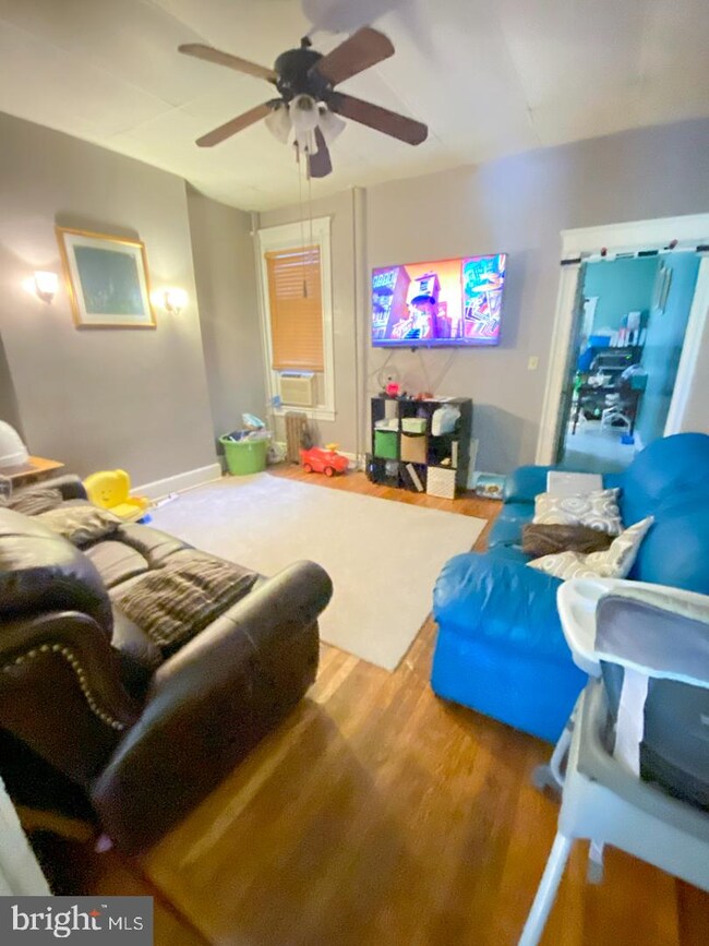 617 N Rosedale St, Baltimore, MD 21216 - photo 4